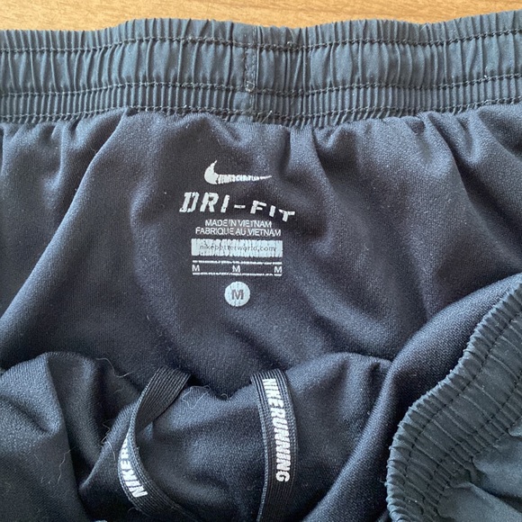 Nike Dri-Fit Shorts - Picture 4 of 4